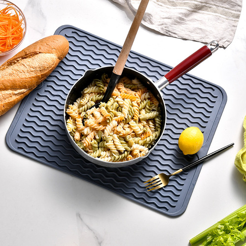 Rubber and plastic TPR insulation mat kitchen tableware insulation anti-slip mat desktop waterproof anti-slip mat dish mat draining mat