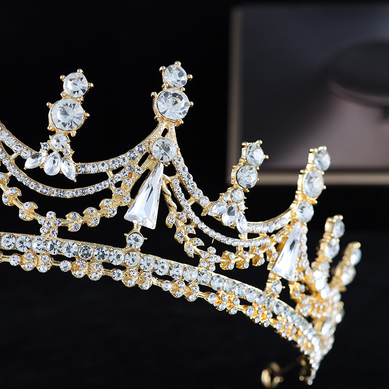 Women's Gender Elegant Women's Crown Alloy Diamond Crown