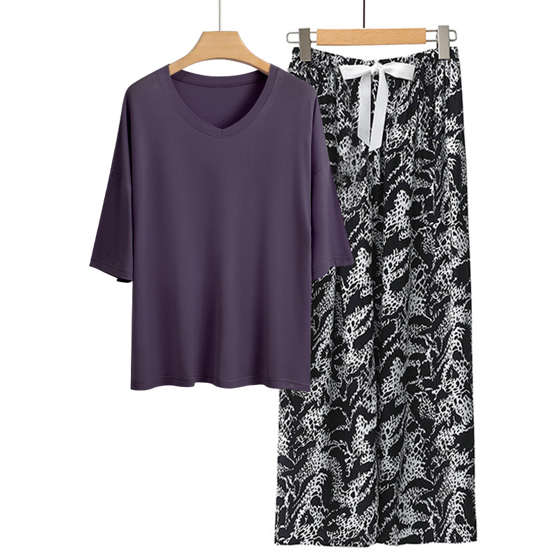 진한 보라색 + 검정색 패턴