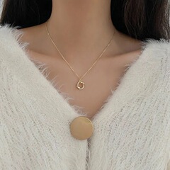 日韓の簡単なネックレスの女性ins風の学生の韓国版の軽い豪華な大衆はダイヤモンドの娘の蜜のネットの赤い鎖を入れます。