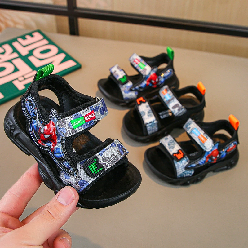 2024 летние новые детские повседневные сандалии с мягким дном из полиуретана для мальчиков модная спортивная пляжная обувь с героями мультфильмов
