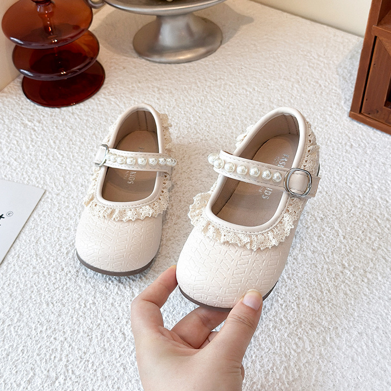 Zapatos de cuero de niñas zapatos de encaje de moda 2026 primavera nuevos zapatos de rendimiento de suela suave de niñas zapatos de princesa de perlas para niños image 5