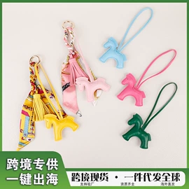 包挂件;挂饰挂件;鞋扣