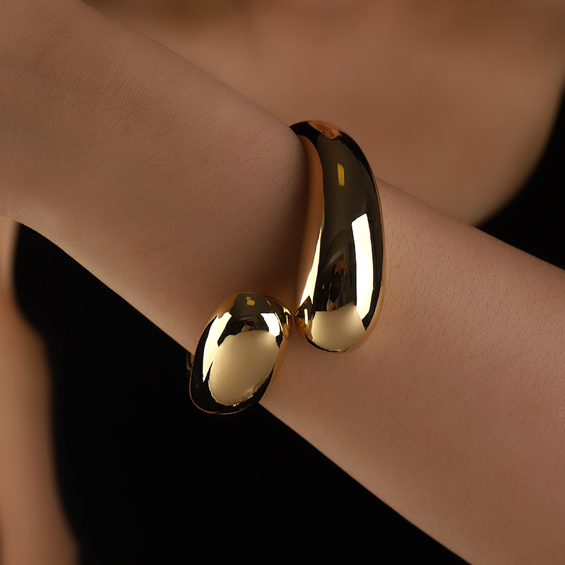 두 개의 큰 머리 큰 금 광저우 전기 도금