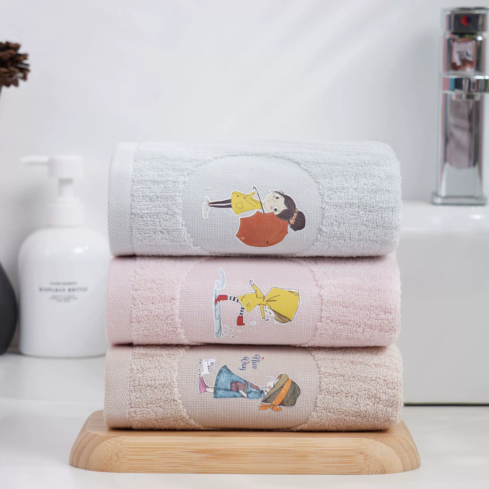 Маленькая свежая горячая наклейка для волос