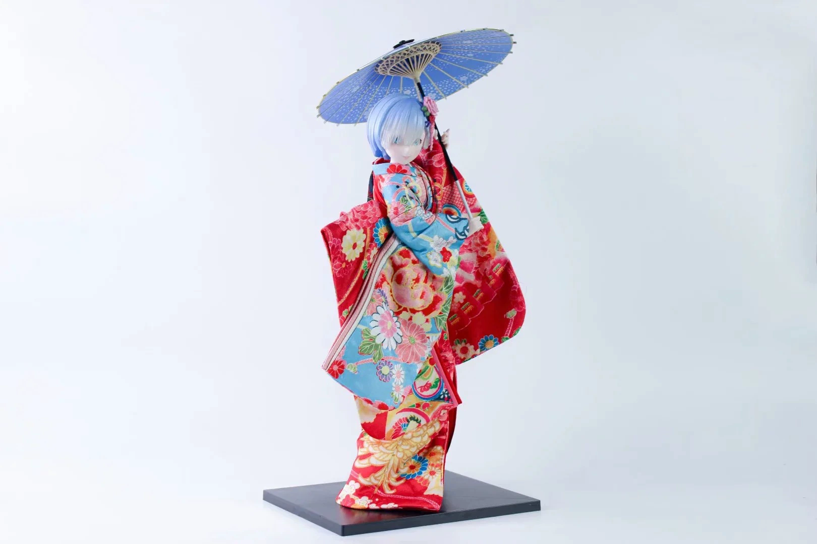 С "Re: From the beginning of the zero world life, the Grand Big Light cloth coat kimono Leham scene box"