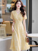 �ļ��¿�r���Sɫӡ���I����ѩ���B��ȹ���|�@�����L��ȹ��