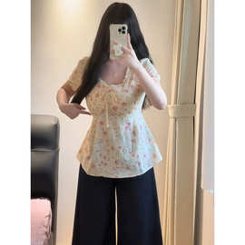 大码女装法式纯欲风设计感碎花v领衬衫夏季胖mm显瘦减龄系带上衣