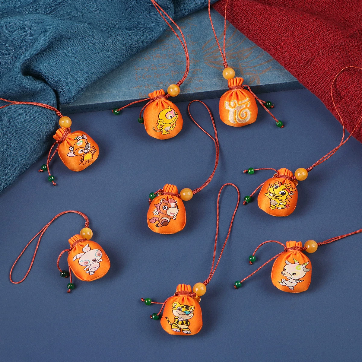 Фестиваль лодок-драконов, маленький круглый шарик, мешочек для специй, подвеска для мобильного телефона, счастливая сумка, портативный подвесной мешочек с вышивкой зодиака, портативный