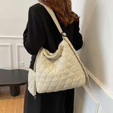 �¿����e�μ����Ů�ﶬ�����ٴ��ް��������С��������б���