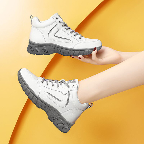 2024 New Women's Shoes Korean Version Versatile Casual Shoes Comfortable Breathable Sports Shoes Spring Women's Old Beijing Cloth Shoes Cross-border