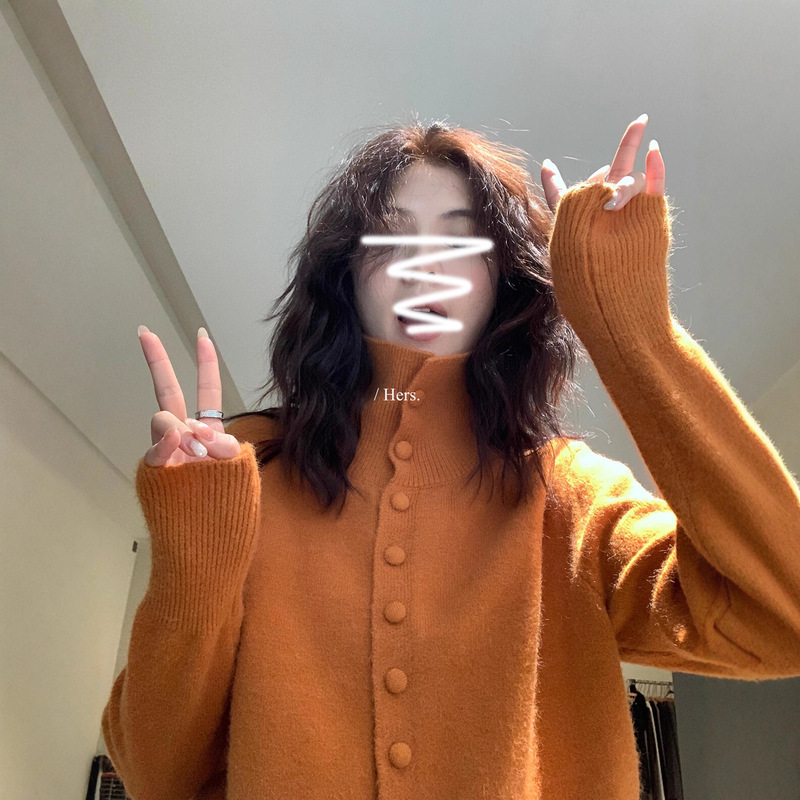 Korean Orange Turtleneck Sweater for Women in Autumn and Winter, Loose and Lazy Style Single-Breasted Stand-Up Collar Knitted Cardigan Old Money Style Top Korean Orange Turtleneck Sweater for Women in Autumn and Winter, Loose and Lazy Style Single-Breasted Stand-Up Collar Knitted Cardigan Old Money Style Top
