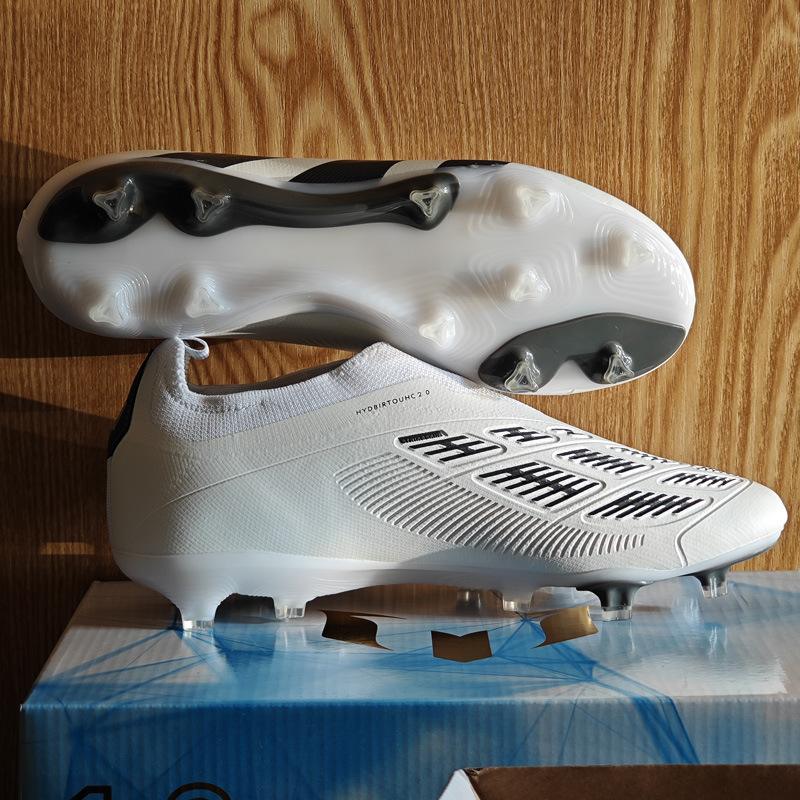 Cross-Border Trade Popular Low-Top Long-Studded Training Sports Shoes Seamless Knit Messi-Style Adidas Men's Soccer Shoes