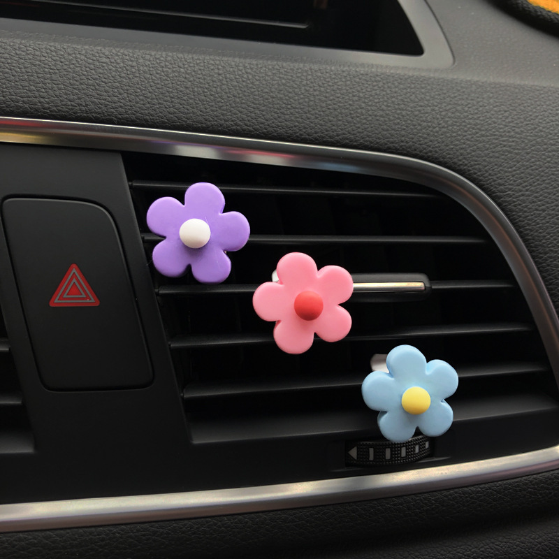 Clip de salida de aire de coche de flor de cinco pétalos para aire acondicionado de coche perfume aromaterapia margarita flor pequeña tobera perfume decoración clip