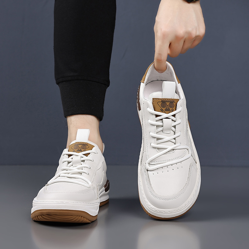 Cabeza de cuero de vaca otoño nuevos zapatos de cuero de hombre con suela gruesa cabeza redonda zapatos de hombre casuales ligeros zapatos de moda