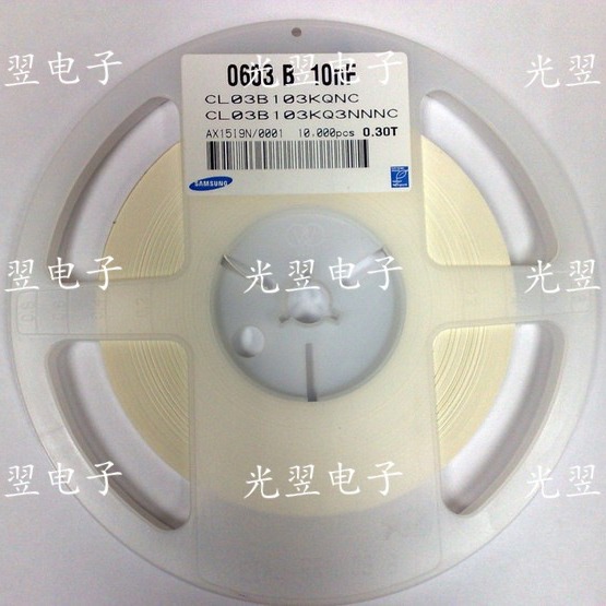 贴片电容 0201  270P 300P 330P   7元/K 10K装