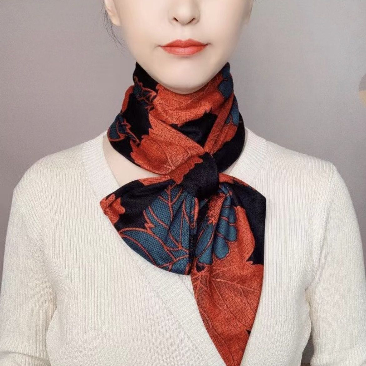 多功能时尚百搭秋冬款澳绒棉耳朵巾柔软亲肤百搭款围巾女士耳朵巾