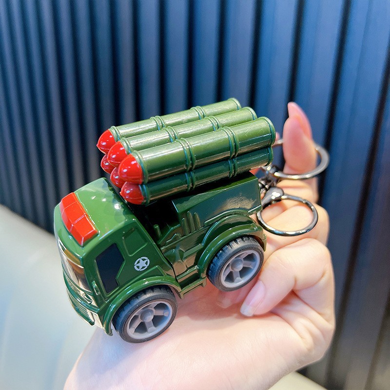 Aleación combinación Jeep Tire hacia atrás modelo de coche llavero bicicleta colgante creativo motocicleta bolsa llavero