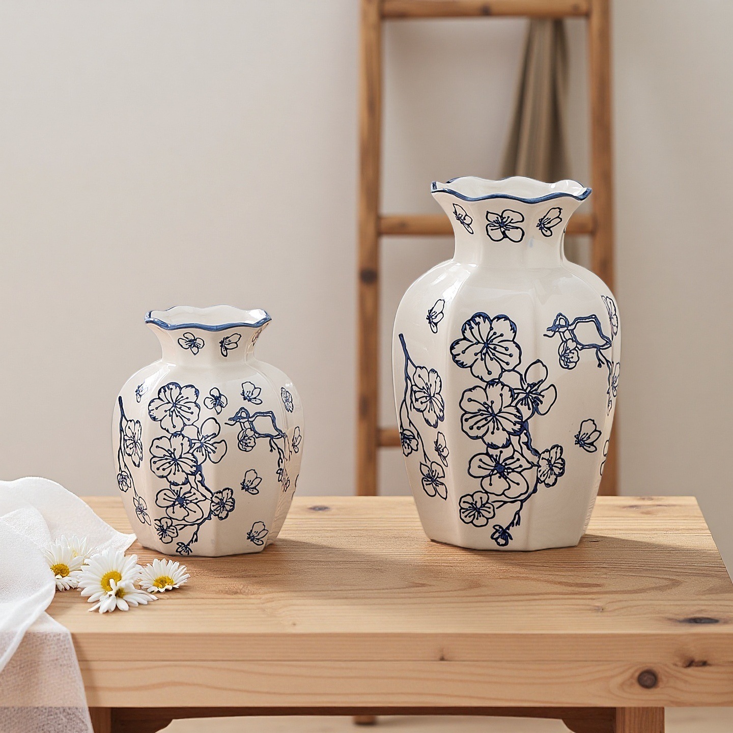 Household Chinese Round Octagonal Vase Ceramic Retro Entrance Decoration Ornaments Blue and White Porcelain Vase Flower Arrangement High-End