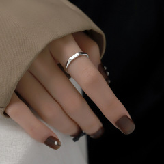 Minimalist Ring Simple Band for Women, 2022 New Trendy Index Finger Ring, High-End Light Luxury Fashion and Personal Style