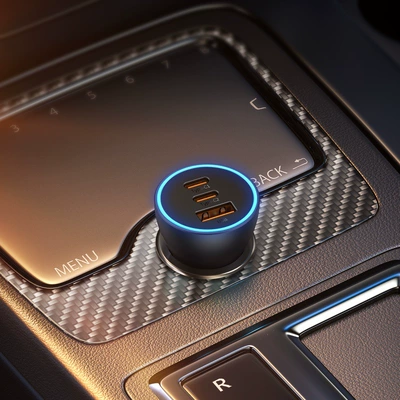 Three Fast Charging Car Charger: Siqaret yandırıcısı