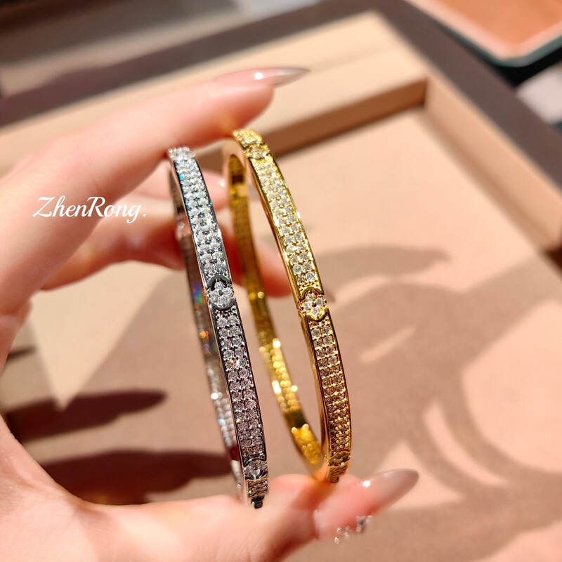 French Old Money Style Lucky Four-Leaf Clover Starry Sky Bracelet Fashion Light Luxury Micro-Encrusted Diamond Flower Ring Row Ring for Women French Old Money Style Lucky Four-Leaf Clover Starry Sky Bracelet Fashion Light Luxury Micro-Encrusted Diamond Flower Ring Row Ring for Women
