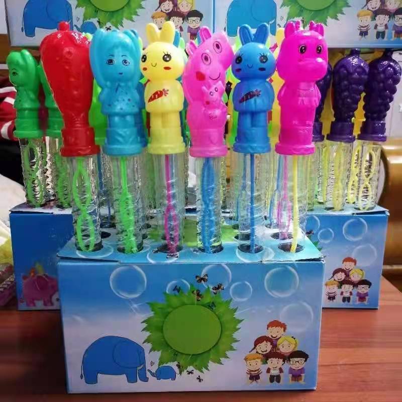 [Venta al por mayor de fábrica] Juguetes de agua de burbujas para niños, palitos de burbujas, recargas de agua de burbujas de dibujos animados, soplado manual completo