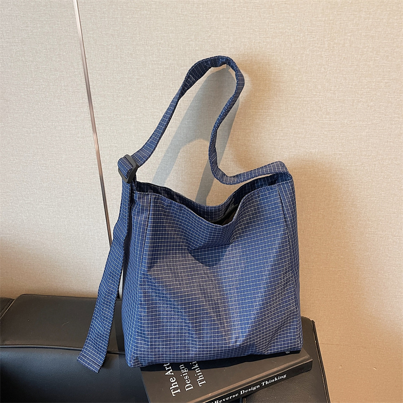 New Simple and Artistic Japanese-Style Plaid Lightweight Shoulder Bag Cross-Border Versatile Casual Large-Capacity Tote Crossbody Bag