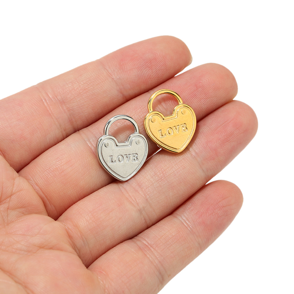 15 * 19mm Jewelry Making Size DIY Jewelry Accessories Classification 5 PCS/Package 15 * 19mm 304 Stainless Steel Love Heart Shape Lock Pendant