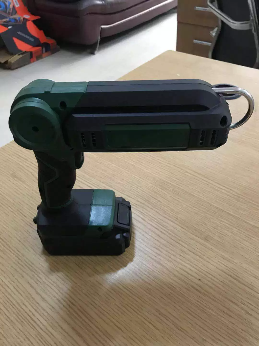 Factory direct sales rotating hook work light maintenance light car maintenance lights camping light 360 -degree rotation and shrink