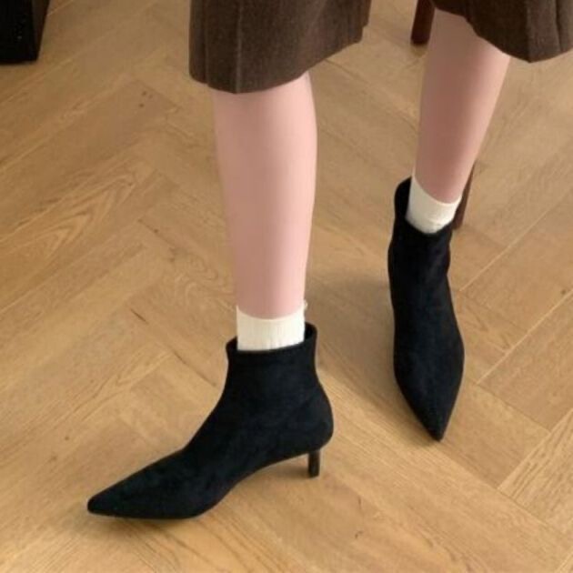 Black Suede Platform Ankle Boots for Women with Elastic Thin Heels, Versatile Pointed Toe College Style