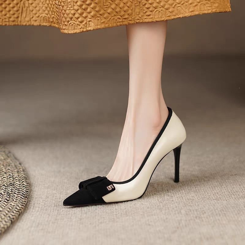 New Women's High-Heeled Shoes, Pointed Toe, Shallow Mouth, Thin Heels, 2024 Style, Comfortable, Color-Blocking, Elegant, Off-White, Split-Toe New Women's High-Heeled Shoes, Pointed Toe, Shallow Mouth, Thin Heels, 2024 Style, Comfortable, Color-Blocking, Elegant, Off-White, Split-Toe