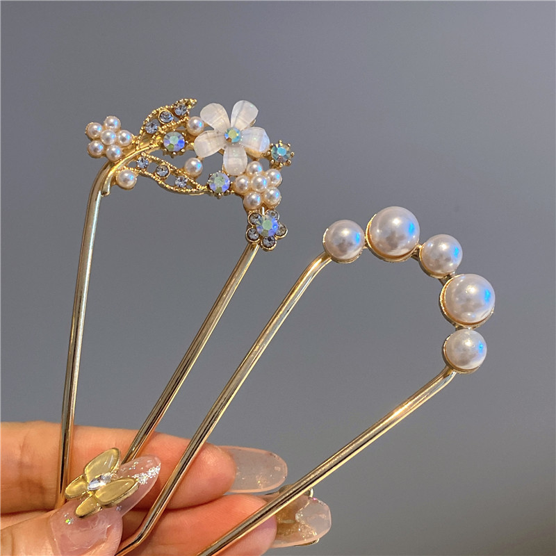 Women's Chinoiserie Elegant Geometric Flower Metal Plating Inlay Artificial Pearls Rhinestones Hairpin display picture 3