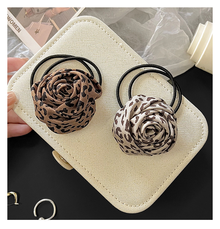 20g Weight Hair Tie Hair Accessories Type 1 Piece Quantity Holiday, Daily Occasion Cloth Material Leopard Pattern All Seasons Season Women's Gender Streetwear Style Streetwear Women's Leopard Cloth Hair Tie 9
