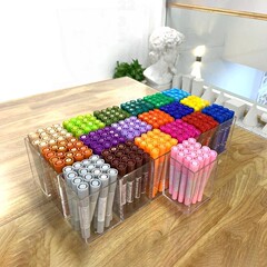 桓馬筆立て大容量絵筆収納ケース多格アクリルデスクトップ学生絵色鉛筆バスケット