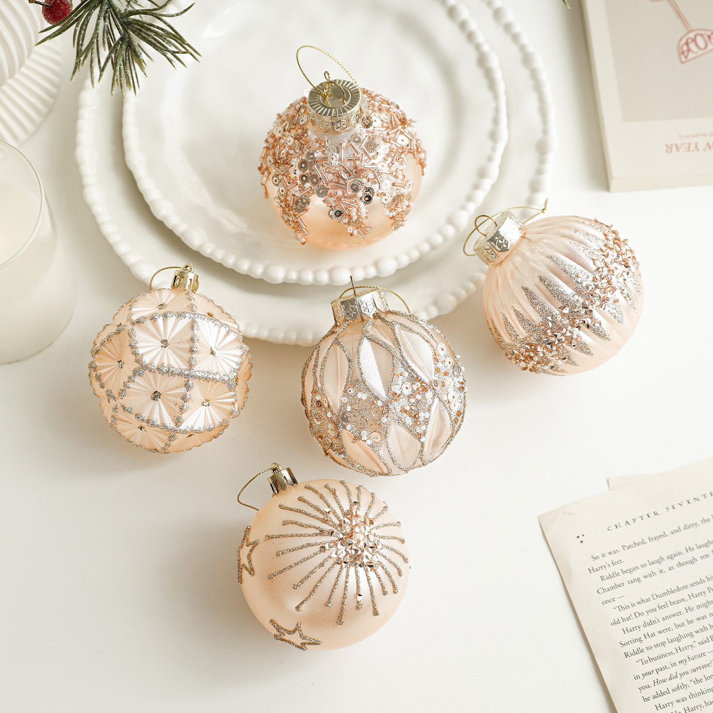 8CM bola de alta calidad de color champagne de lujo ligero polvo adhesivo oro polvo galvanizado bola de decoración de árbol de Navidad colgante decoración colgante bola