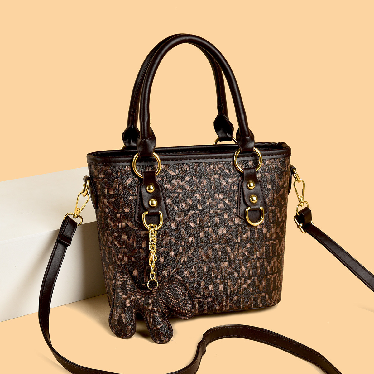 Nuevo cross-border retro bolso de mujer de alta moda moda mujer universal tendencia de viaje de hombro mochila