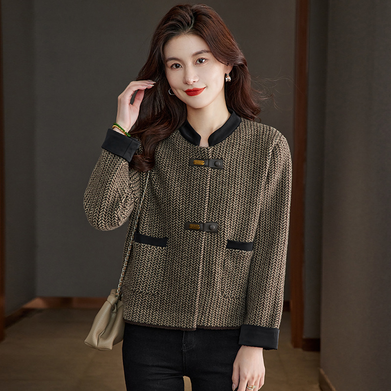 Autumn woolen knitted jacket