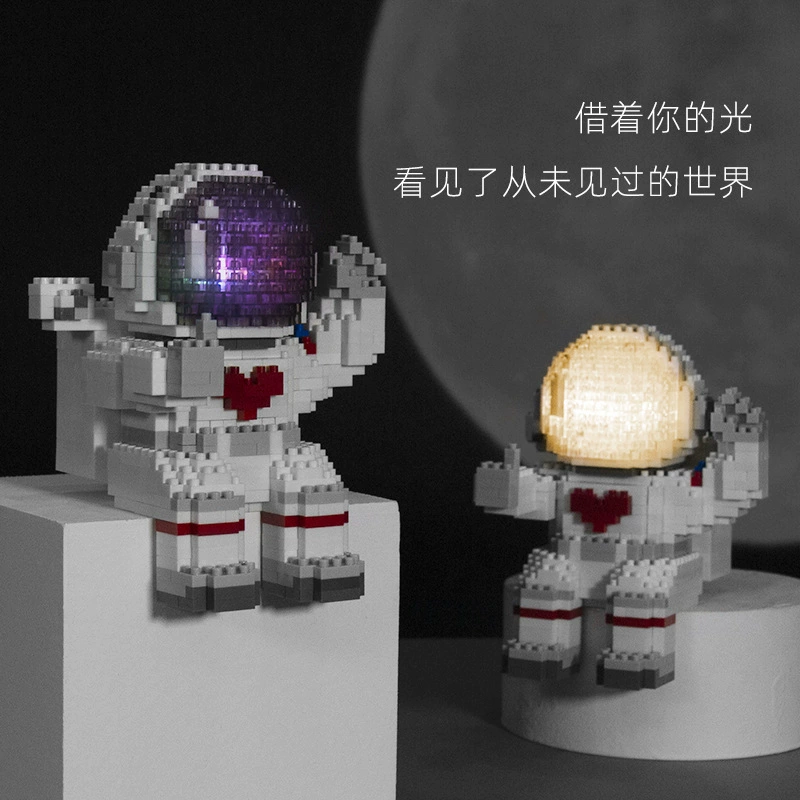 Конструктор в стиле Lego, держатель для ручек в виде космонавта/космоса, для мальчиков и девочек, мелкие детали, подарок на день рождения