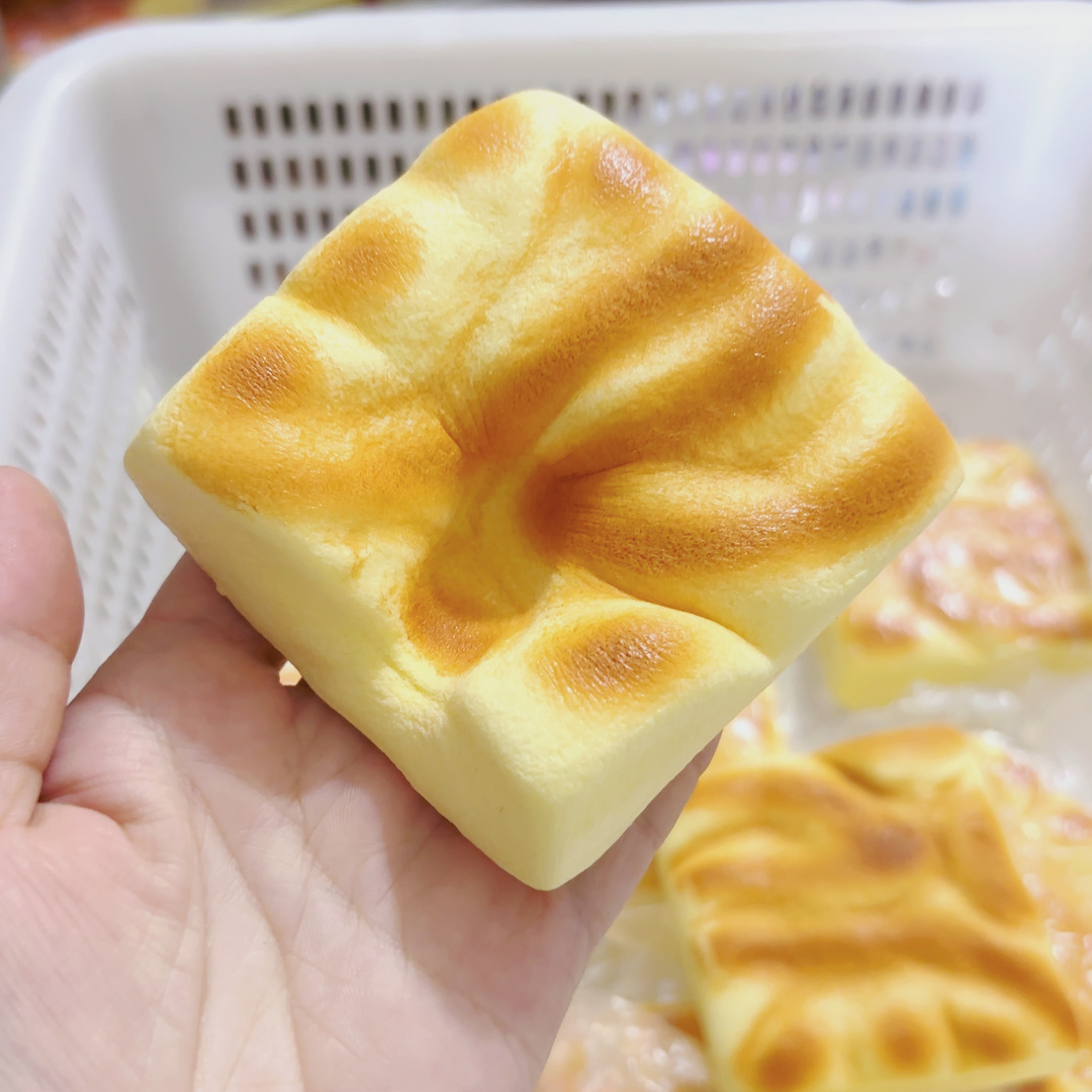 천천히 반동하는 촉촉한 호랑이 껍질 케이크 1개