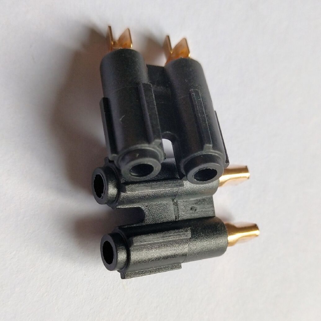 厂家直发两极八字尾电源插头支架  一体式青铜黄铜磷铜八字尾内架