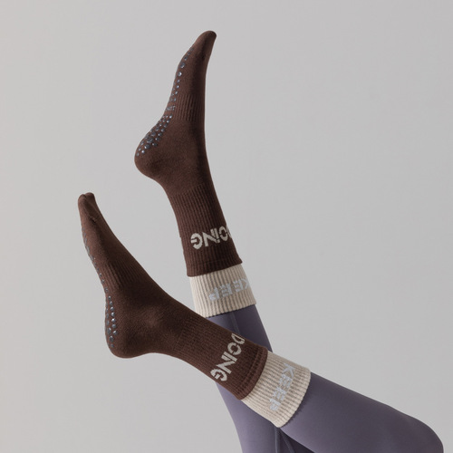 Double Luo Mouth Color Matching Yoga Socks Women's Mid-Tube Socks Cotton Socks Silicone Non-Slip Aerobics Dance Pilates Sports Socks
