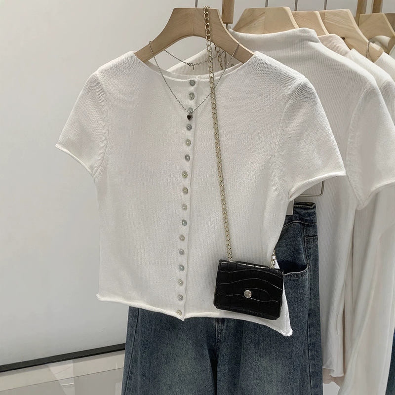 High-End Button-Down Round-Neck White Knitted Short-Sleeved T-Shirt for Women, Summer 2026 New Slim-Fit Short Cardigan Top High-End Button-Down Round-Neck White Knitted Short-Sleeved T-Shirt for Women, Summer 2026 New Slim-Fit Short Cardigan Top