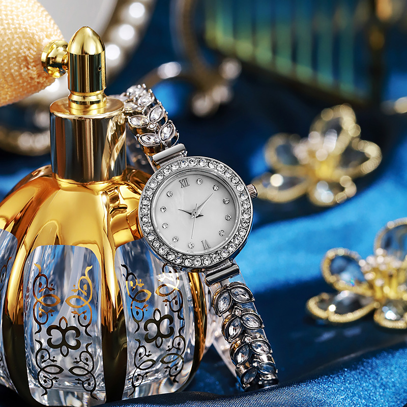 Bendian Reloj de mujer Reloj de pulsera de sirena Reloj de nicho estrellado diamante completo cola de pez Comercio exterior reloj de mujer de cuarzo