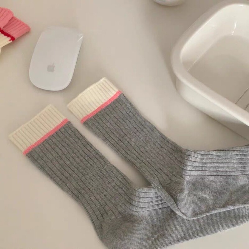 Casual freedom ~ good-looking love to wear basic color matching striped autumn ins style women's socks all-match mid-calf length socks for students