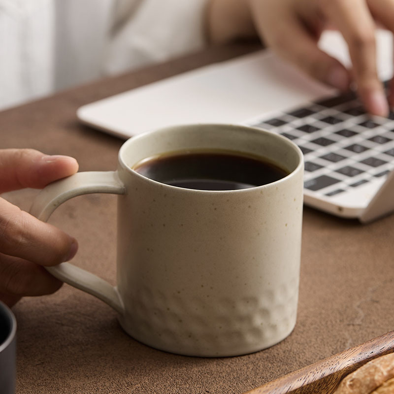 Taza de café con orejas colgantes Taza de desayuno con leche japonesa vintage Taza de agua Taza creativa Taza de cerámica de oficina Hotel