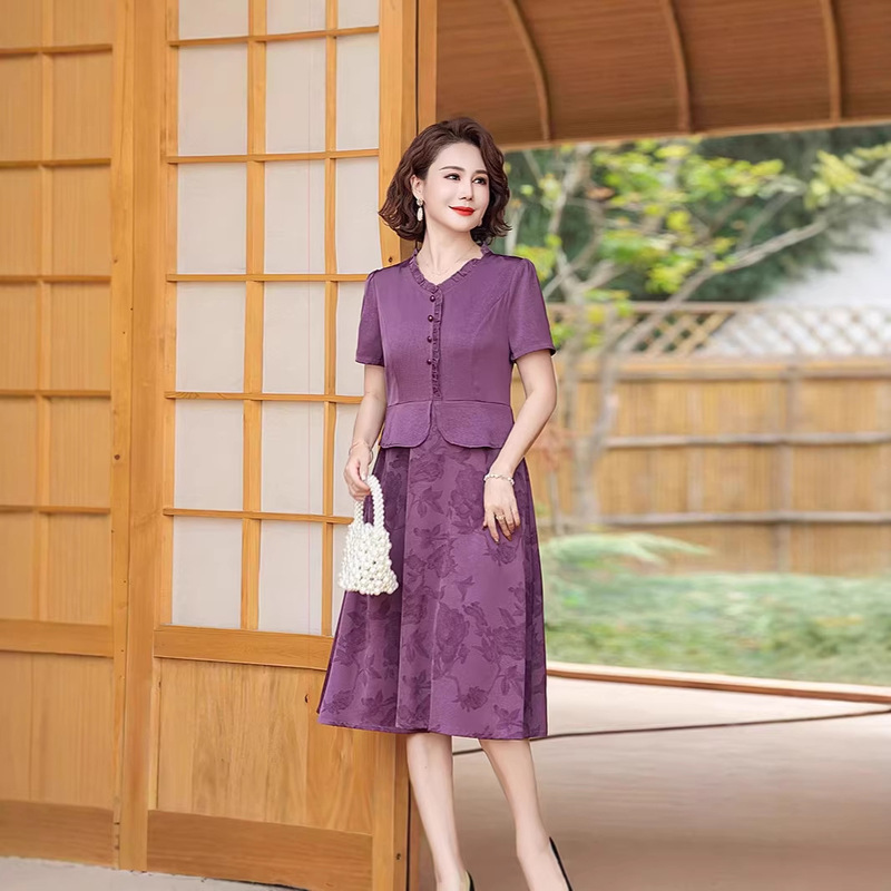 2026 New Spring and Autumn Women's Fashion for Middle-Aged Women, Faux Two-Piece Dress, Long-Sleeve Mother's Wedding Banquet Dress, Tummy-Covering Dress for Women 2026 New Spring and Autumn Women's Fashion for Middle-Aged Women, Faux Two-Piece Dress, Long-Sleeve Mother's Wedding Banquet Dress, Tummy-Covering Dress for Women