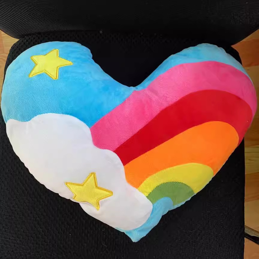 Juguetes de peluche al por mayor Arco Iris amor nubes en forma de corazón pareja de peluche cojín/almohada regalo de cumpleaños