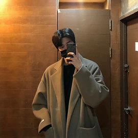 男式针织衫;男式牛仔裤;男式T恤
