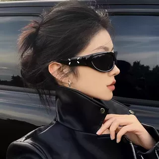 代发批发零售高级感墨镜女时髦辣妹风2024年新款窄框骑行眼镜开车